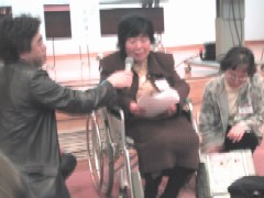 �S���p�\�{�������X�s�[�`�̗l�q